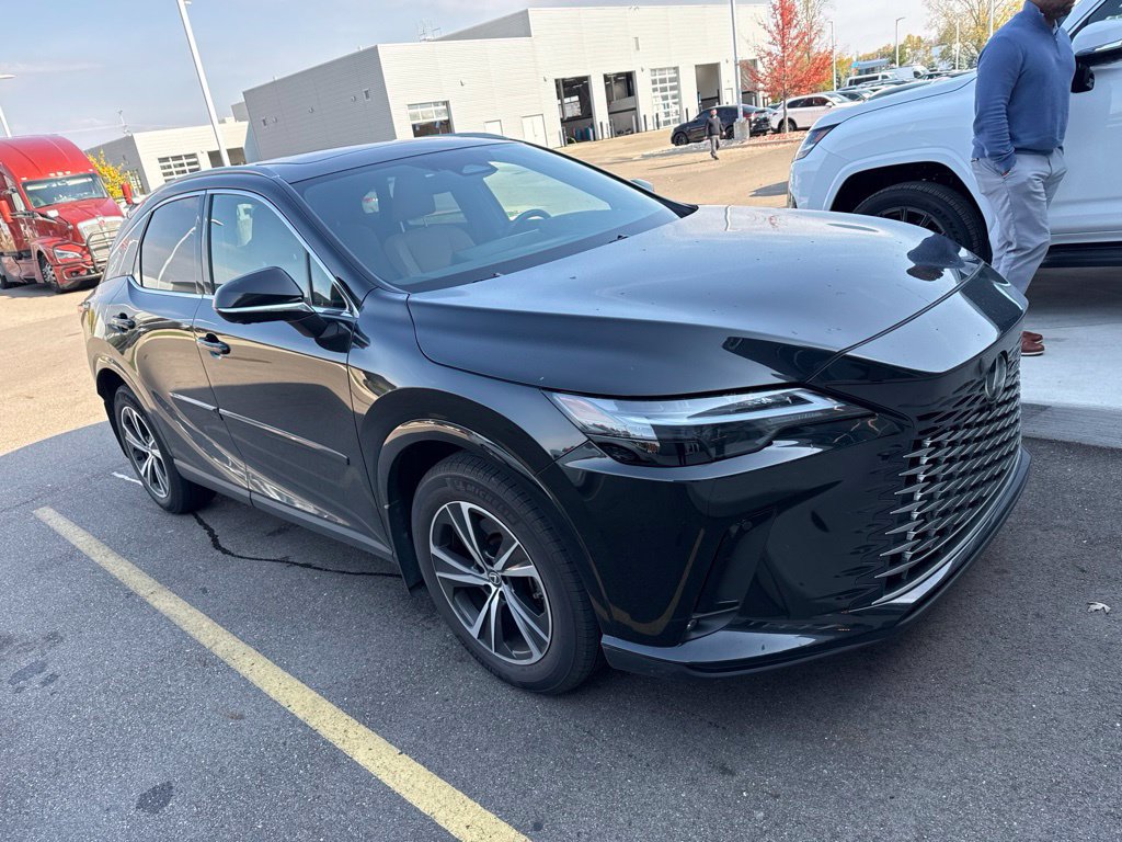 Used 2024 Lexus RX 350 Premium w/ Convenience Package AWD/4WD image 3