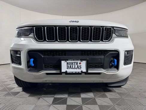 Used 2023 Jeep Grand Cherokee Overland w/ Rear Seat Video Group I image 9