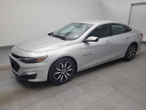 Used 2020 Chevrolet Malibu RS image 2