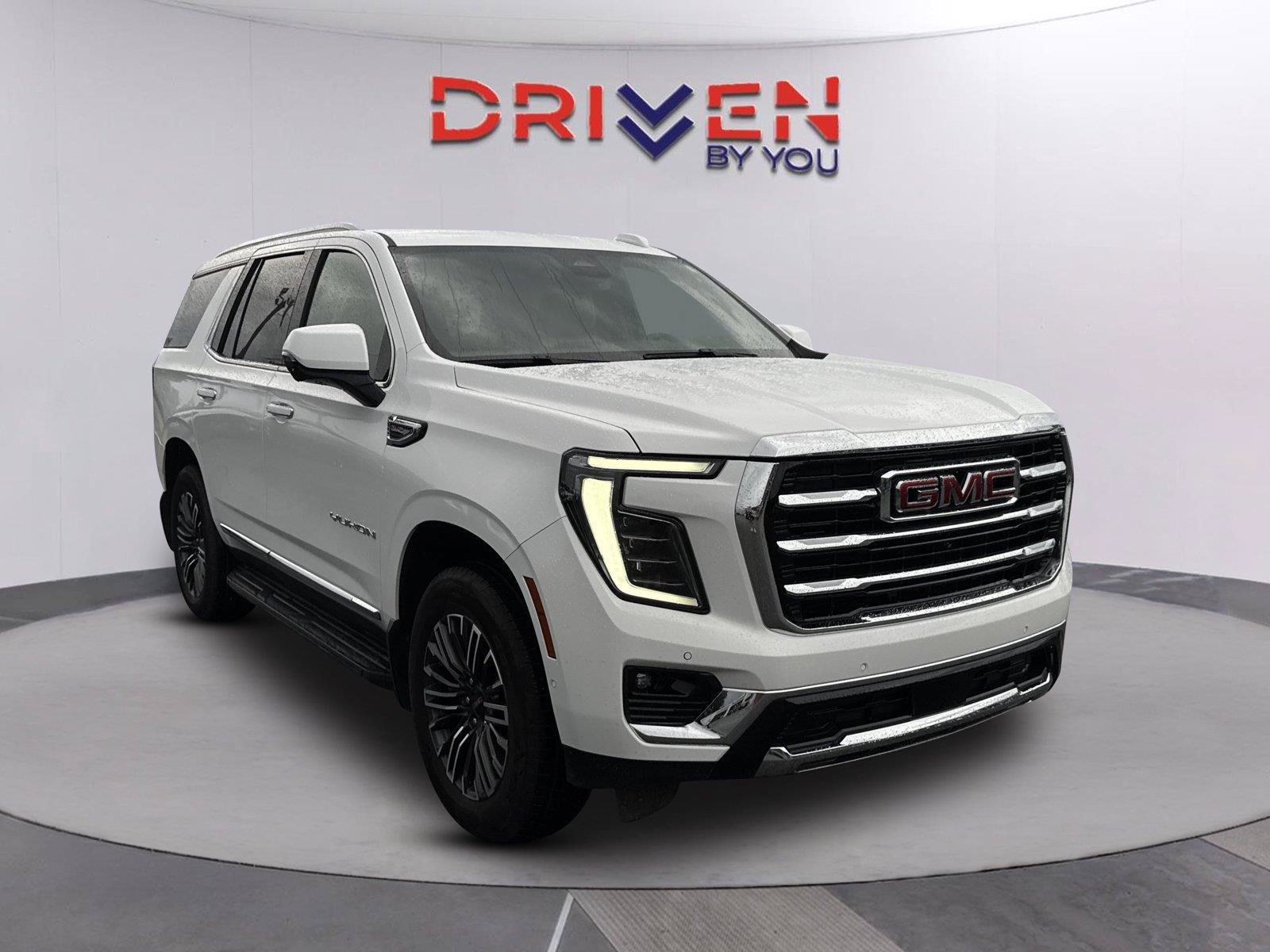 Used 2025 GMC Yukon Elevation AWD/4WD image 2