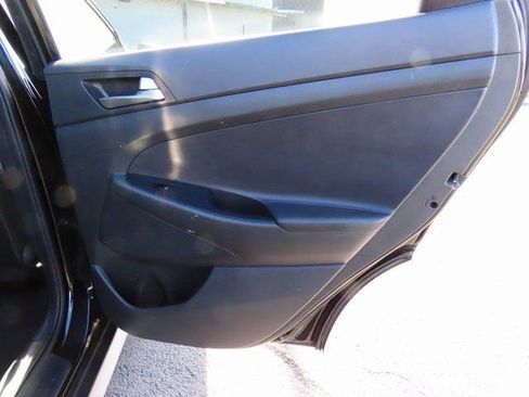 Used 2017 Hyundai Tucson Sport image 13