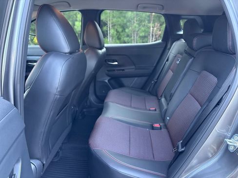Used 2025 Nissan Kicks SR FWD image 25