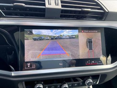 Used 2020 Audi Q3 2.0T Prestige image 24
