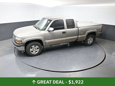 Used 2001 Chevrolet Silverado 1500 LS w/ Firm Ride Suspension Pkg AWD/4WD image 18