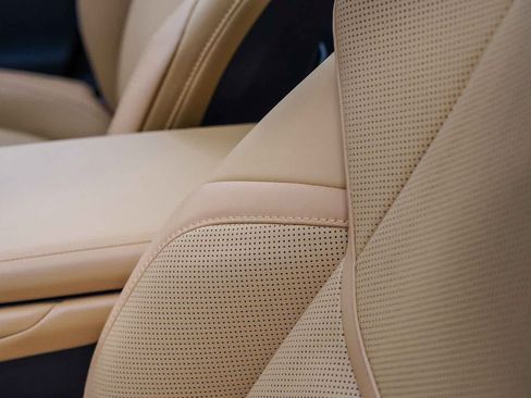 Used 2026 Lexus ES 350e w/ Convenience Package FWD image 20