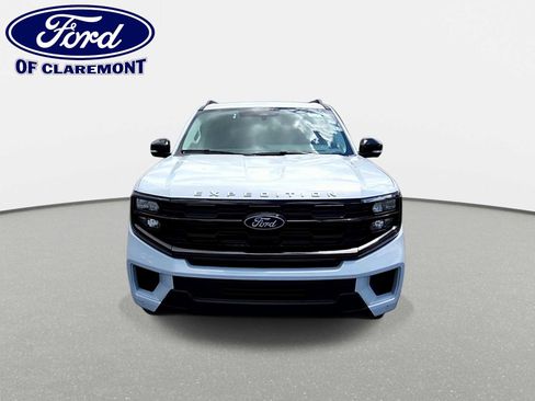 New 2026 Ford Expedition Active AWD/4WD image 3