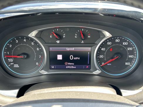 Used 2022 Chevrolet Traverse RS AWD/4WD image 43