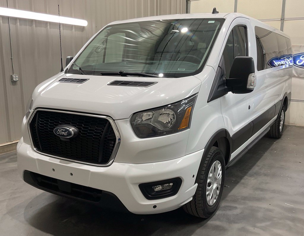 Used 2025 Ford Transit 350 XLT RWD image 4