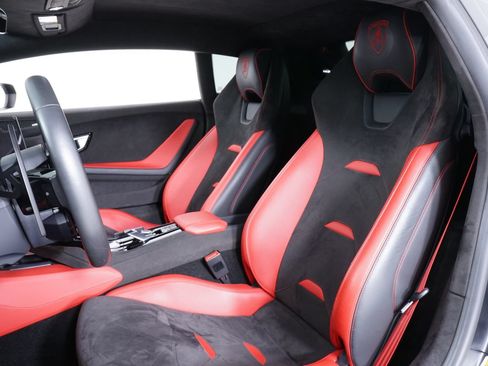 Used 2023 Lamborghini Huracan Tecnica RWD image 22