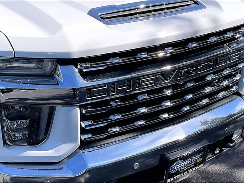 Used 2020 Chevrolet Silverado 2500 LTZ w/ LTZ Premium Package image 28