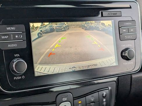 Used 2019 Nissan Leaf SV w/ SV Technology Package image 20