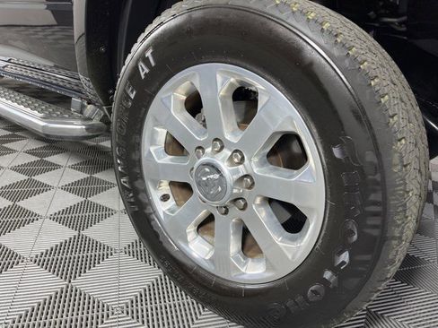 Used 2022 RAM 3500 Laramie AWD/4WD image 12