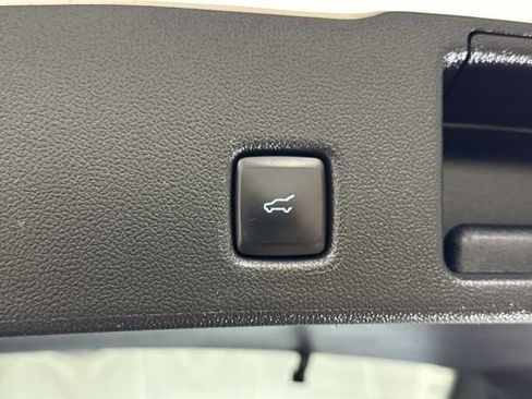 Used 2024 Ford Escape Active w/ Cold Weather Package FWD image 24