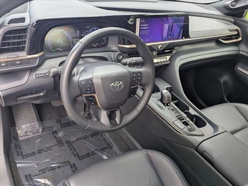 Used 2023 Toyota Crown AWD/4WD image 10