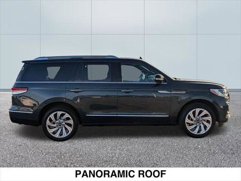 Used 2024 Lincoln Navigator Reserve image 6