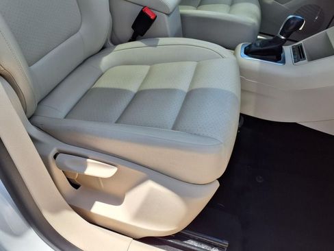 Used 2012 Volkswagen Tiguan S AWD/4WD image 17