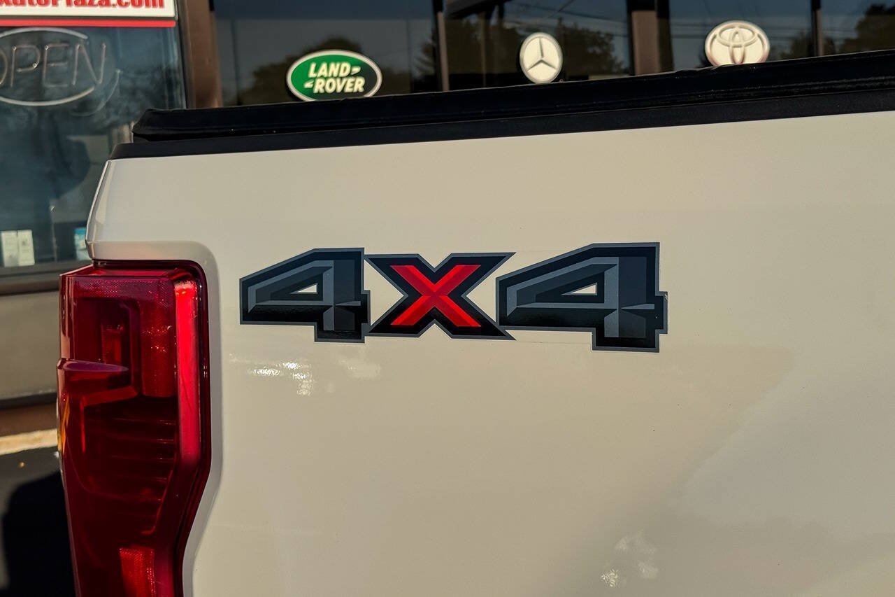 Used 2020 Ford F250 XL w/ Power Equipment Group AWD/4WD image 17