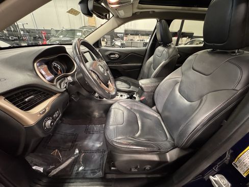 Used 2016 Jeep Cherokee Limited w/ Trailer Tow Group image 19