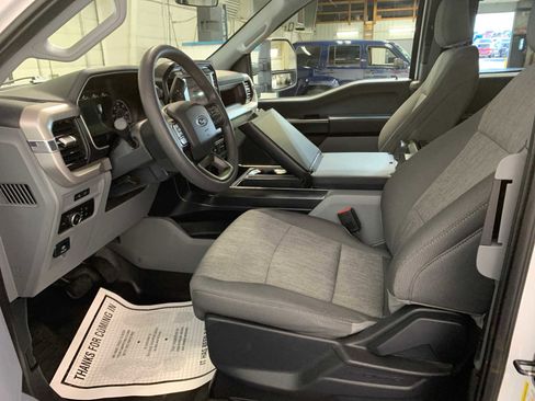 Used 2023 Ford F150 XL w/ Trailer Tow Package image 8