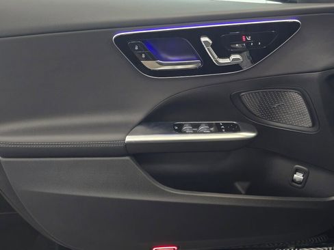 New 2025 Mercedes-Benz C 300 4MATIC Sedan image 22