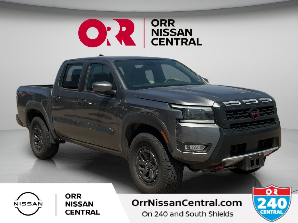 Used 2026 Nissan Frontier PRO-4X AWD/4WD image 3
