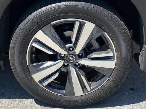 Used 2023 Nissan Rogue SL w/ SL Premium Package FWD image 6