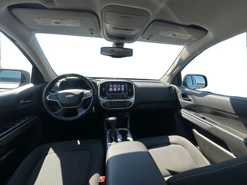Used 2016 Chevrolet Colorado LT AWD/4WD image 11
