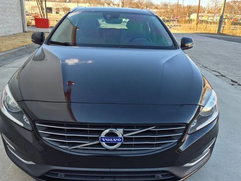 Used 2015 Volvo V60 T5 Premier image 10