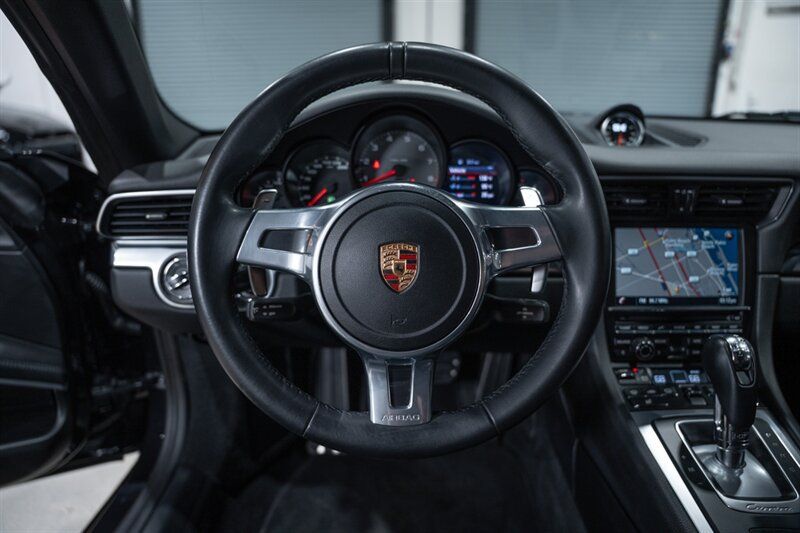 Used 2014 Porsche 911 Carrera 4S AWD/4WD image 19