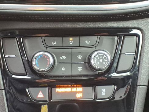 Certified 2022 Buick Encore Preferred w/ Safety Package image 22