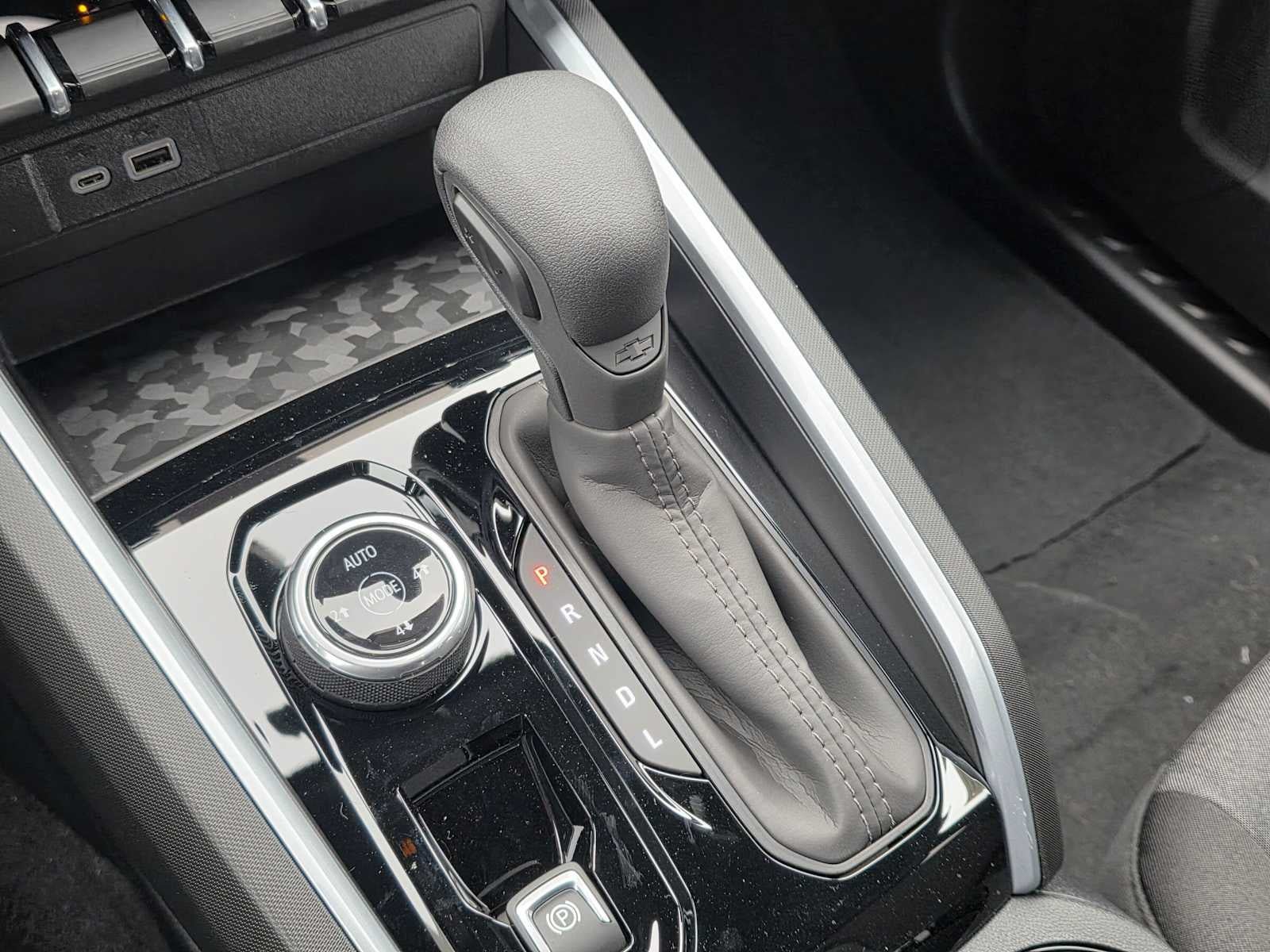 New 2026 Chevrolet Colorado Trail Boss AWD/4WD image 32