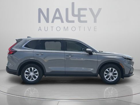 Used 2023 Honda CR-V LX image 6