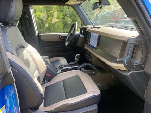 Used 2024 Ford Bronco Wildtrak image 37