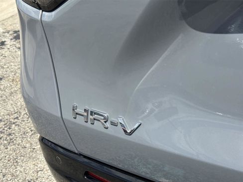 Used 2026 Honda HR-V EX-L image 11