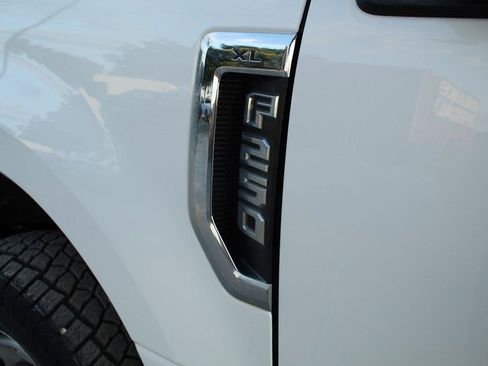 Used 2019 Ford F250 XL w/ XL Value Package AWD/4WD image 10