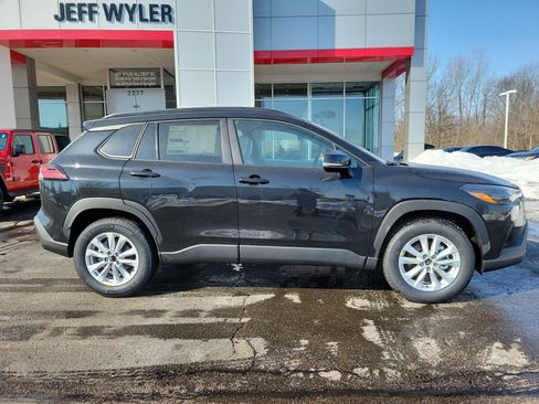 New 2026 Toyota Corolla Cross LE image 3