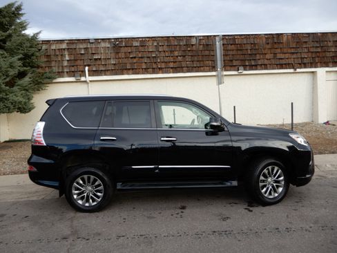Used 2015 Lexus GX 460 Luxury image 4