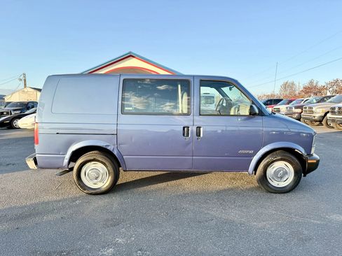 Used 1997 Chevrolet Astro image 8