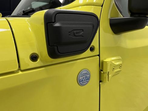 Used 2023 Jeep Wrangler Unlimited Sahara w/ Cold Weather Group image 35