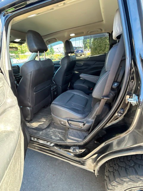 Used 2022 Subaru Ascent Limited w/ Technology Package AWD/4WD image 7