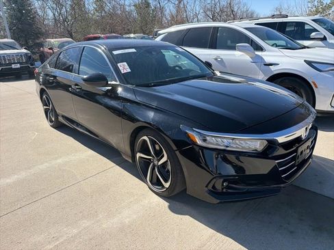 Used 2022 Honda Accord Sport image 2