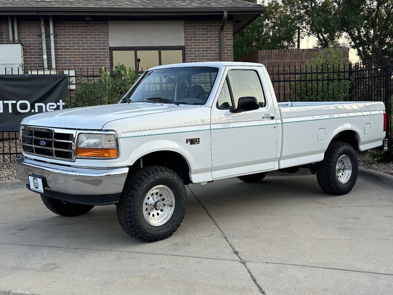 Used 1996 Ford F150 4x4 Regular Cab image 4