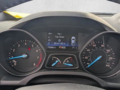 Used 2018 Ford Escape SE w/ SE Sport Appearance Package image 11