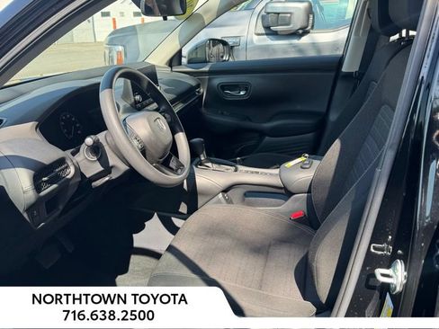Used 2024 Honda HR-V LX image 11