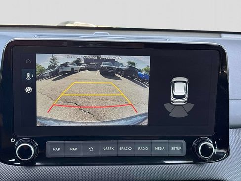 Used 2022 Hyundai Kona Limited AWD/4WD image 23