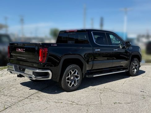 New 2026 GMC Sierra 1500 SLT w/ SLT Premium Package AWD/4WD image 9