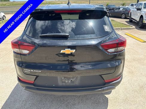 Used 2024 Chevrolet TrailBlazer LS w/ LS Convenience Package AWD/4WD image 9