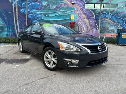 Used 2015 Nissan Altima 2.5 SL w/ Technology Package