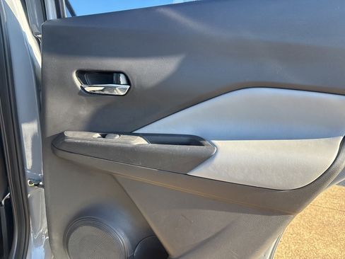 Used 2023 Nissan Kicks SR w/ SR Premium Package image 14