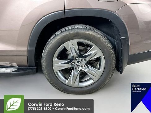 Used 2017 Toyota Highlander Limited Platinum image 35
